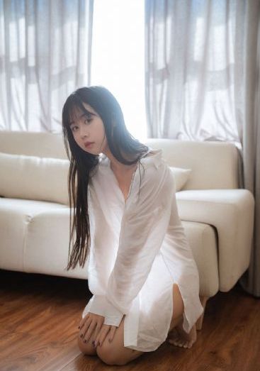 谁和她睡了
