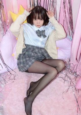 满天星《女子监狱》