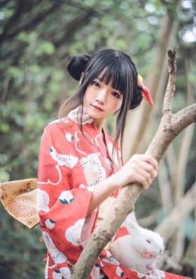 拥抱星星的月亮