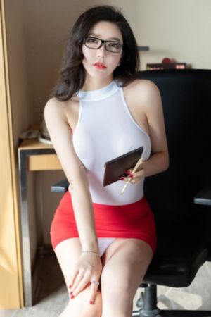 许冠文