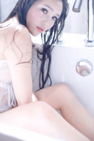 六月之蛇